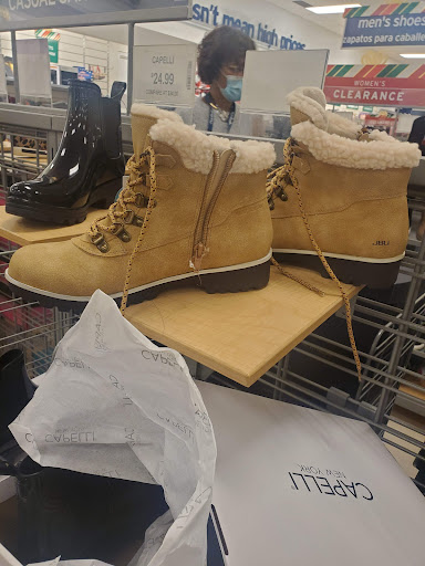 Department Store «Marshalls», reviews and photos, 3485 Steelyard Dr, Cleveland, OH 44109, USA