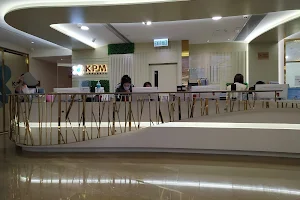 KPM Healthcare Centre 九龍半島醫學中心 image
