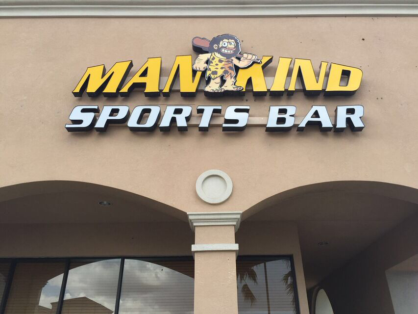 Man Kind Sports Bar 77571
