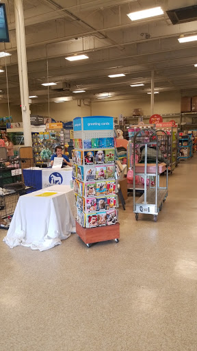 Pet Supply Store «PetSmart», reviews and photos, 3220 W Shaw Ave, Fresno, CA 93711, USA