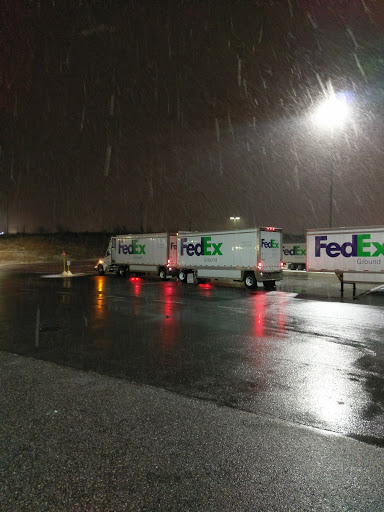 Mailing Service «FedEx Ground», reviews and photos, 11825 New Gate Blvd, Hagerstown, MD 21740, USA