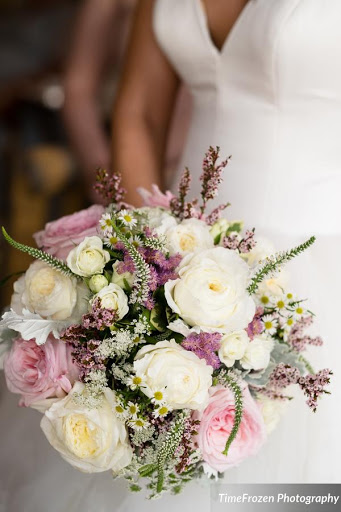 Florist «Event Connoisseur Flowers & Gifts», reviews and photos, 39 New London Turnpike #116, Glastonbury, CT 06033, USA