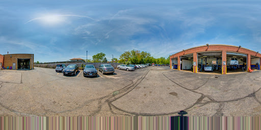 Auto Repair Shop «Wheeling Auto Center», reviews and photos, 2430 E Hintz Rd, Arlington Heights, IL 60004, USA