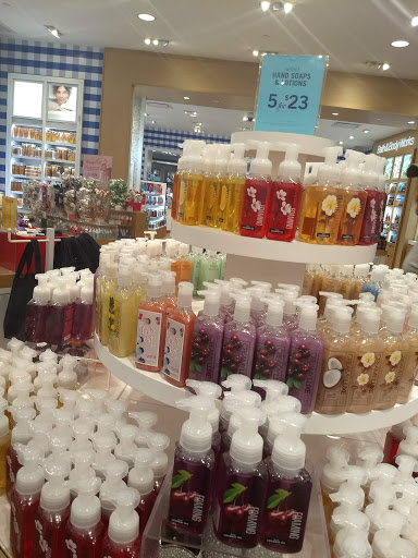 Beauty Supply Store «Bath & Body Works», reviews and photos, 3939 IH-35 S 502, San Marcos, TX 78666, USA