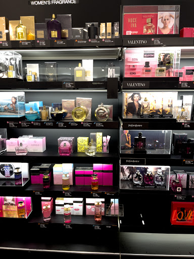 Cosmetics Store «SEPHORA», reviews and photos, 912 Brandon Town Center Dr, Brandon, FL 33511, USA
