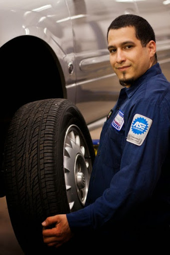 Auto Repair Shop «CARS of America Inc.», reviews and photos, 1727 Chestnut Ave, Glenview, IL 60025, USA