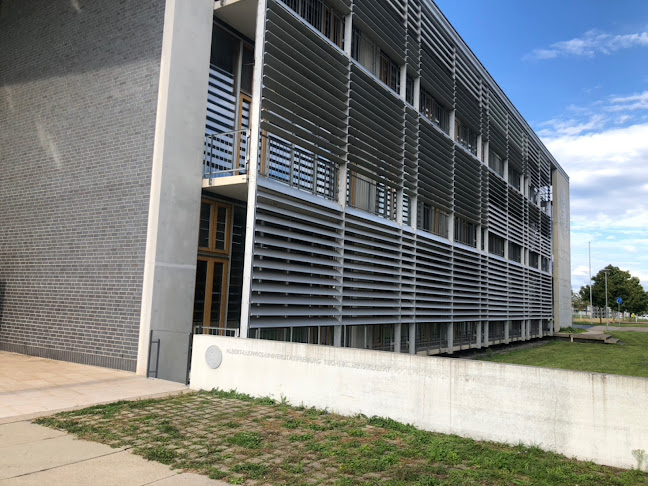 Rezensionen über Technische Fakultät, Universität Freiburg in Bulle - Universität