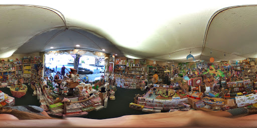 Toy Store «The Acorn Store», reviews and photos, 1220 5th St, Santa Monica, CA 90401, USA