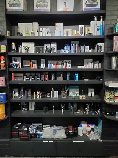 Vaporizer Store «ROCK N ROLL IT SMOKE SHOP AND VAPE SHOP», reviews and photos, 11750 Barker Cypress Rd, Cypress, TX 77433, USA