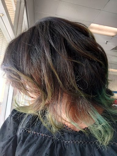 Beauty Salon «Tease Me Hair Salon», reviews and photos, 7028 Foothill Blvd, Tujunga, CA 91042, USA