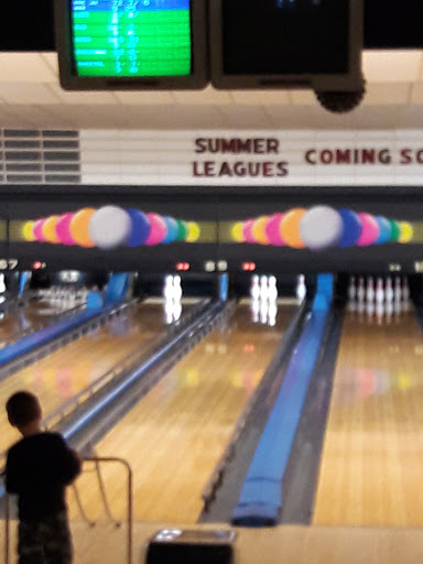 Bowling Alley «Poelking Lanes», reviews and photos, 1403 Wilmington Ave, Dayton, OH 45420, USA