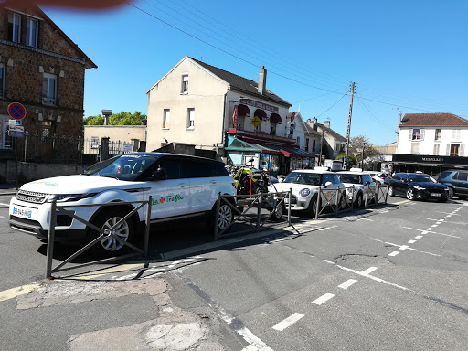 Auto Moto Ecole Le Trefle à Conflans-Sainte-Honorine, Yvelines
