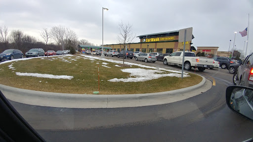 Car Wash «Jet Brite Car Wash», reviews and photos, 1251 N Gary Ave, Carol Stream, IL 60188, USA