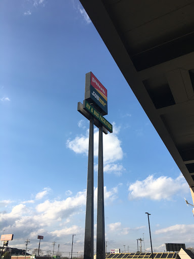 Convenience Store «Pilot Travel Center», reviews and photos, 921 Murfreesboro Rd, Lebanon, TN 37090, USA