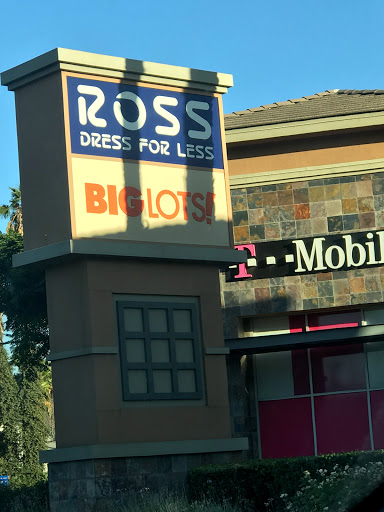 Cell Phone Store «T-Mobile», reviews and photos, 5050 Arlington Ave Suite 100, Riverside, CA 92504, USA
