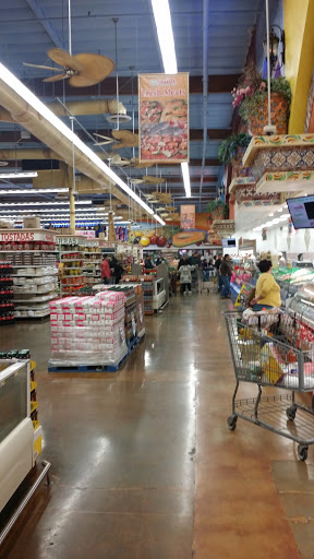 Supermarket «Vallarta Supermarkets», reviews and photos, 2690 E Vineyard Ave, Oxnard, CA 93036, USA