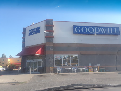 Thrift Store «Goodwill Everett South», reviews and photos, 228 SW Everett Mall Way, Everett, WA 98204, USA