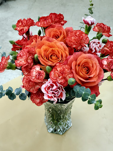 Thrift Store «Unique Thrift Store», reviews and photos, 12211 Veirs Mill Rd, Silver Spring, MD 20906, USA