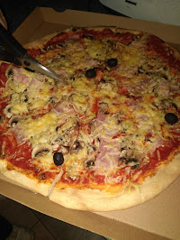 Plats et boissons du Pizzeria Au Feu de Bois à Talairan - n°1