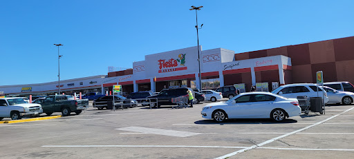 Grocery Store «Fiesta Mart Inc», reviews and photos, 275 NE 28th St, Ft Worth, TX 76106, USA