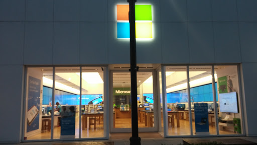 Microsoft Store - St. Johns Town Center, 4791 River City Dr #113, Jacksonville, FL 32246, USA, 