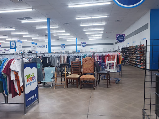 Thrift Store «Hayden & Raintree Goodwill Retail & Donation Center», reviews and photos, 8053 E Raintree Dr, Scottsdale, AZ 85260, USA