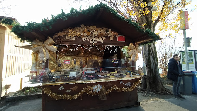Kommentare und Rezensionen über Lakeside Christmas market and Logger's cabin