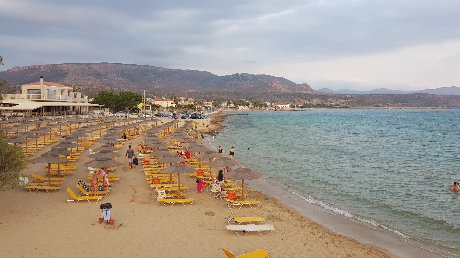 Foto von Plytra beach II und seine wunderschöne Landschaft