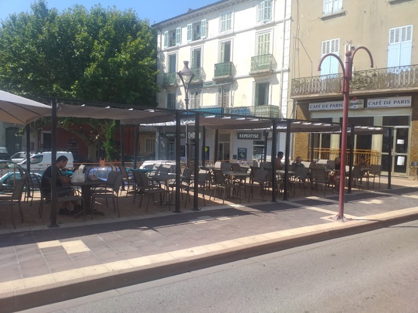 Café De Paris à Le Luc