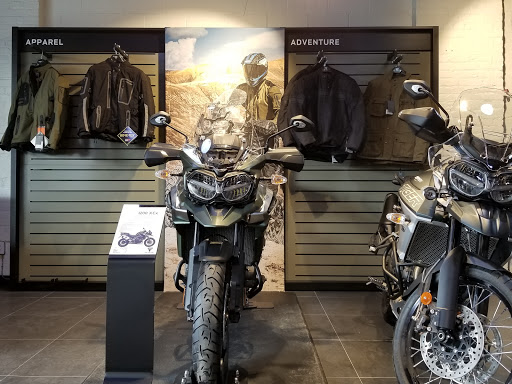 Moto Montreal Cycle - Authorized Triumph dealers