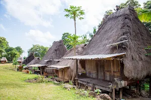 Kampung Adat Belaraghi image