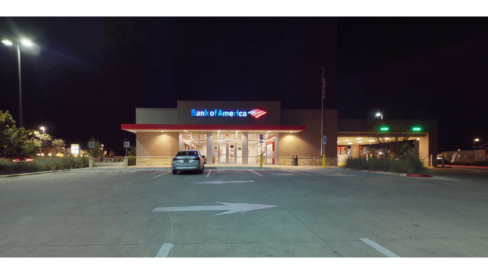 Bank of America (with Drive-thru ATM)