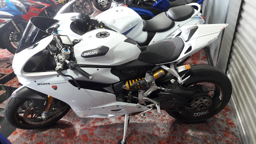 Motorcycle Dealer «Powersports of Palm Beach», reviews and photos, 1422 10th St, Lake Park, FL 33403, USA