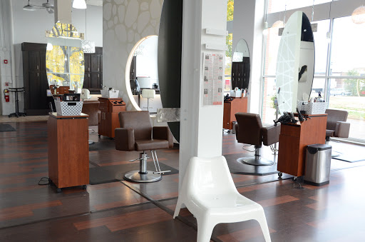 Beauty Salon «Moods Salon and Spa», reviews and photos, 905 3rd St SE #1, Cedar Rapids, IA 52401, USA