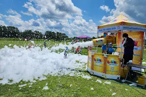 Bubbles Foam Parties, Face Painting, Balloon Twisting & More image
