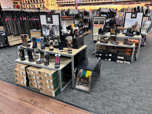 Outdoor Sports Store «Sun & Ski», reviews and photos, 406 Washington St, Woburn, MA 01801, USA