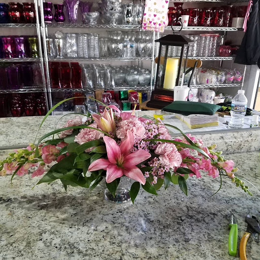 Florist «Flowers By Jennie Lynne», reviews and photos, 100 Trenton Rd, Fairless Hills, PA 19030, USA