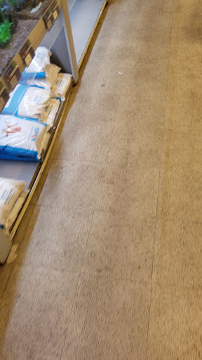 Pet Supply Store «PetSmart», reviews and photos, 1265 N Davis Rd, Salinas, CA 93907, USA