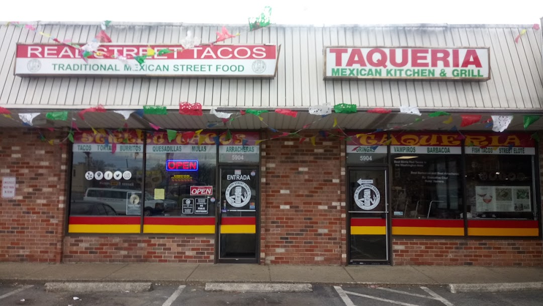 El Papi Real Street Tacos.