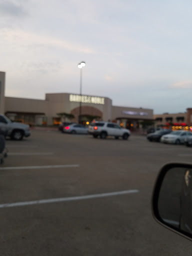 Book Store «Barnes & Noble», reviews and photos, 801 W 15th St E, Plano, TX 75075, USA