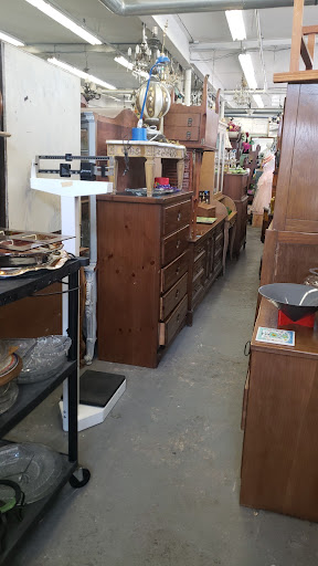 Thrift Store «Bnai Tzedukah Thrift Store», reviews and photos, 203 Sheridan Blvd, Inwood, NY 11096, USA