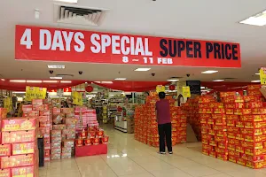 The Store (Jalan Tuanku Munawir) image
