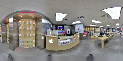 Electronics Store «I-Town Store», reviews and photos, 217 SE 1st St, Miami, FL 33131, USA
