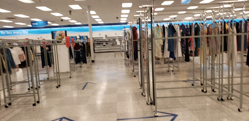 Clothing Store «Ross Dress for Less», reviews and photos, 2745 E Bidwell St, Folsom, CA 95630, USA