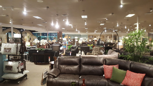 Furniture Store «Art Van Furniture - Waterford», reviews and photos, 5053 Dixie Hwy, Waterford Twp, MI 48329, USA