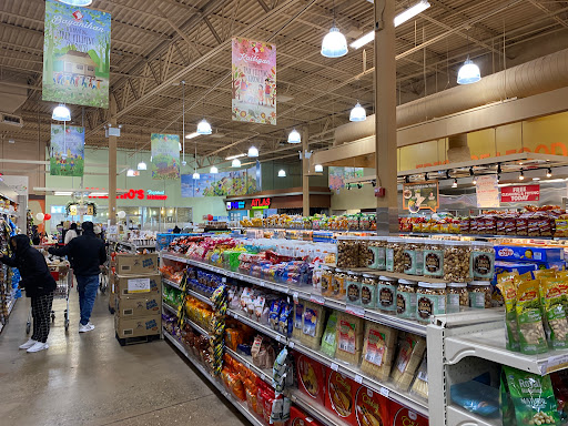 Supermarket «Seafood City Supermarket», reviews and photos, 5033 N Elston Ave, Chicago, IL 60630, USA