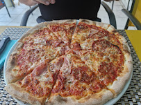 Pizza du Pizzeria La Cucina à Saint-Denis - n°6