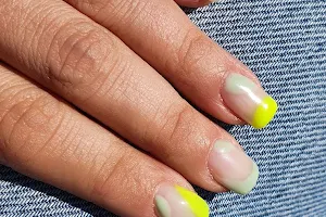 Hello Nails image