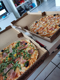 Plats et boissons du Pizzeria SOCCER PIZZA à Meyzieu - n°1