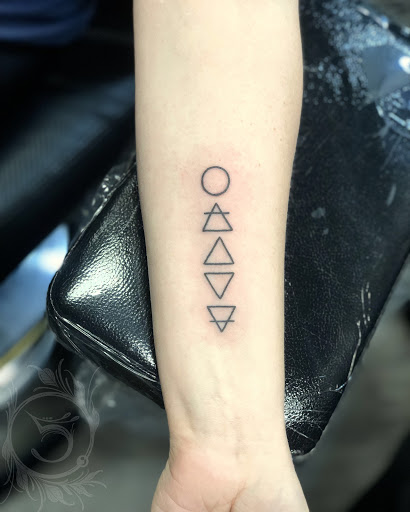 Tattoo Shop «5 Point Studios», reviews and photos, 1800 NW 86th St, Clive, IA 50325, USA